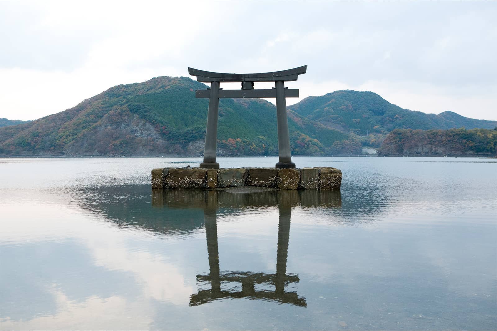 (photo) Tsushima: Schiffstour in der Bucht von Aso 2