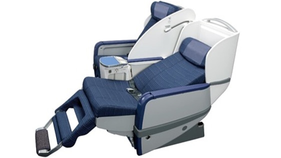 Photo of ANA BUSINESS CRADLE of B787-8 (240-seat) Business Class seats
