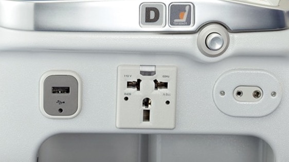 Photo of Power Port of B787-8 (240-seat) Business Class seats